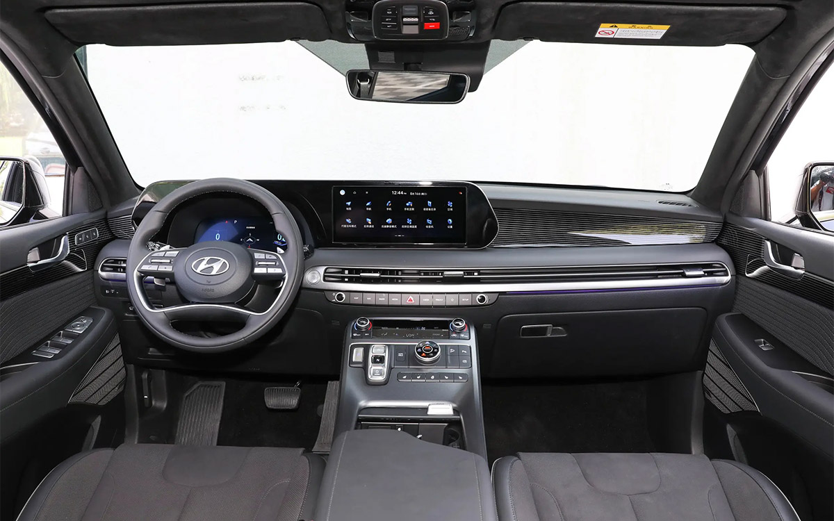 
            Оцените эти Hyundai, Skoda и VW. Топ-6 &laquo;параллельных&raquo; новинок в России
        