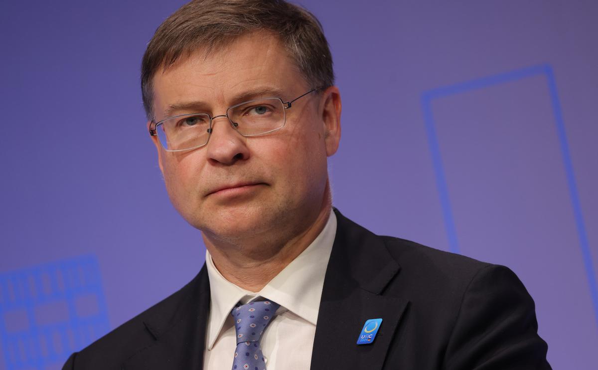 Валдис Домбровскис