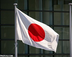 Японцы провели акции протеста против военного присутствия США