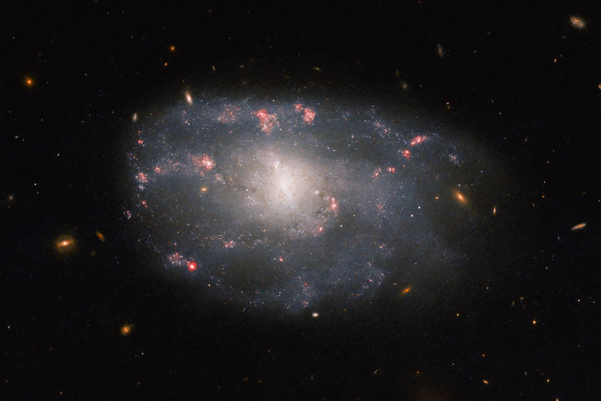 ESA / Hubble & NASA, C. Kilpatrick