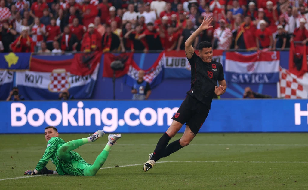 Julian Finney / Getty Images