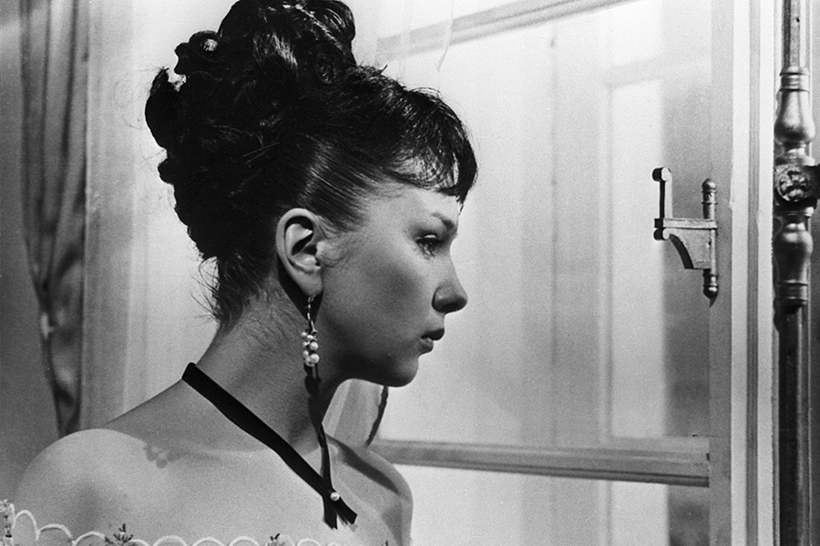 Наталья Тенякова в фильме &laquo;Зеленая карета&raquo;, 1967 год