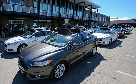 Демонстрация такси Uber с беспилотным управлением в Питтсбурге


