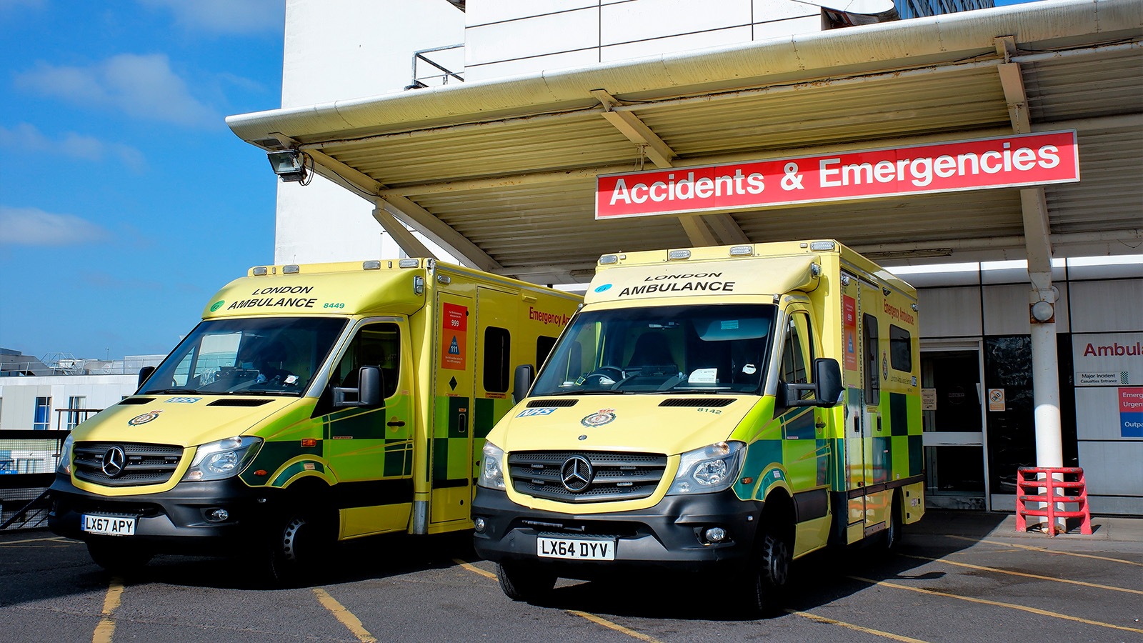 Мужчина сломал шею, ударившись пальцем ноги о стул. Как такое возможно