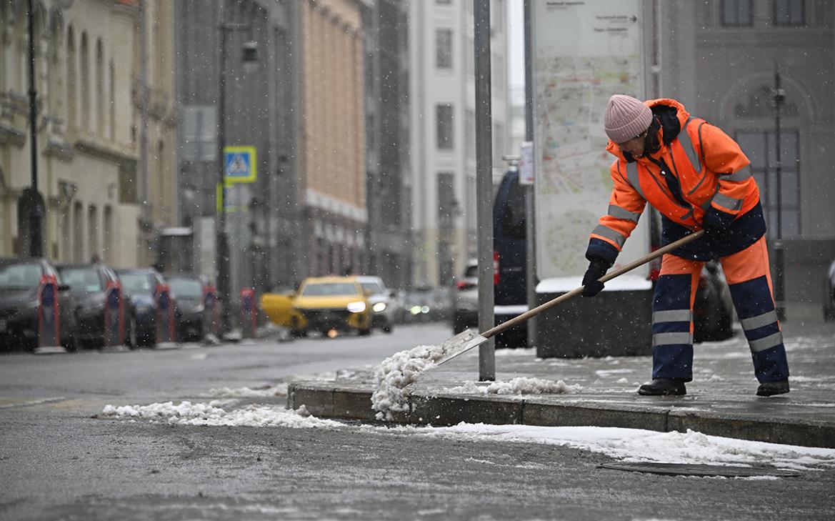 В Рособрнадзоре попросили не пугать детей работой дворника