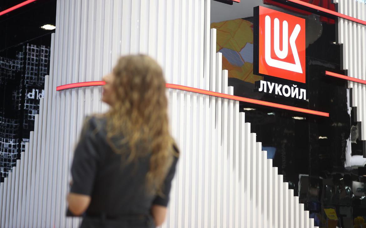 У фондов акций — новый фаворит. Какие бумаги они покупают и продают