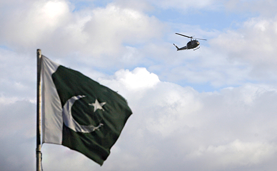 Шесть членов экипажа правительственного вертолета были освобождены и прибыли в Исламабад






