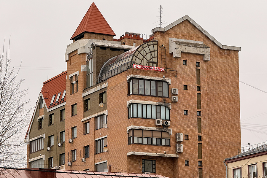 Дом, в котором находится квартира Ларисы Долиной