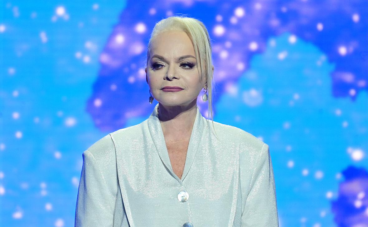 Лариса Долина