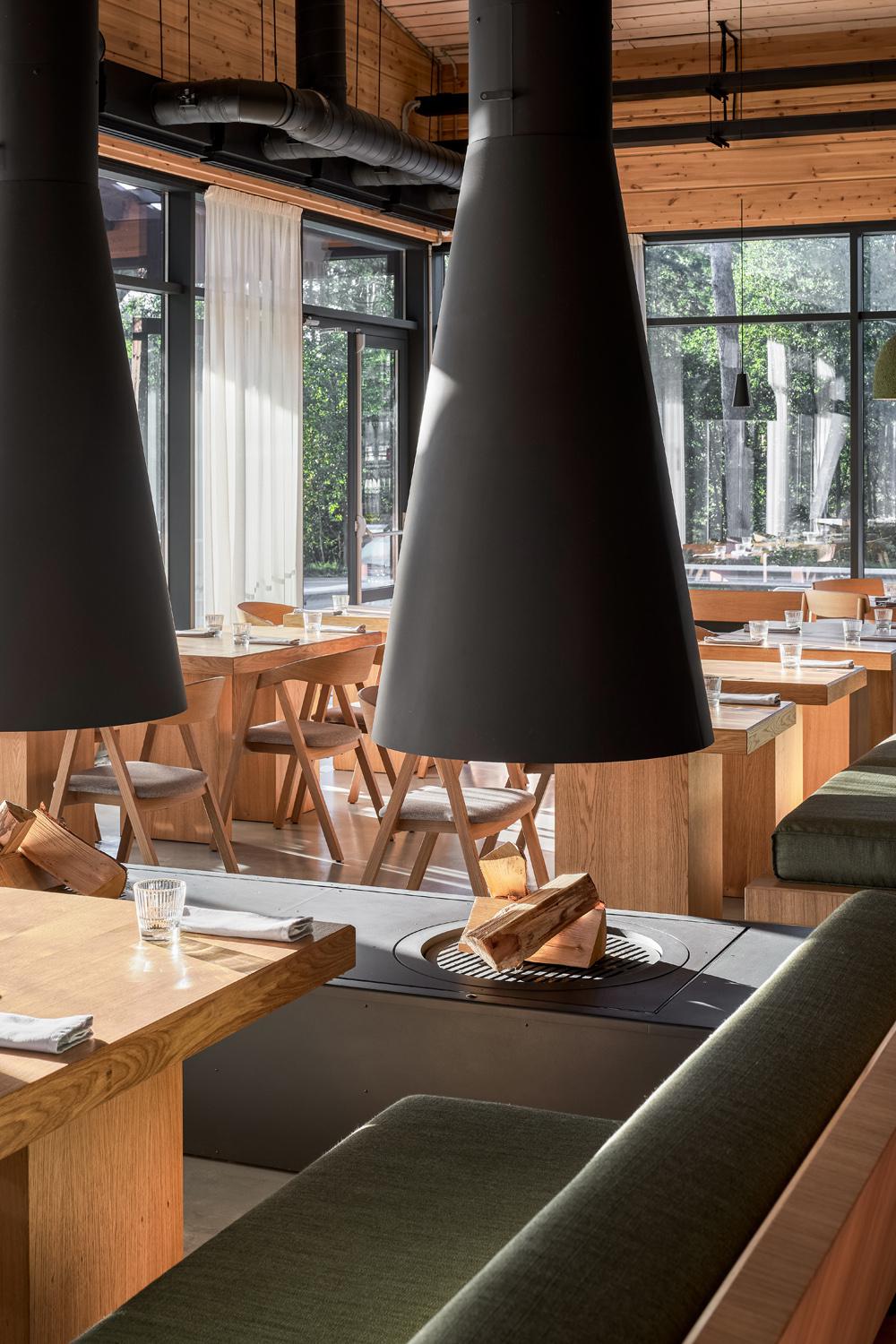 Интерьер ресторана Forest Hills