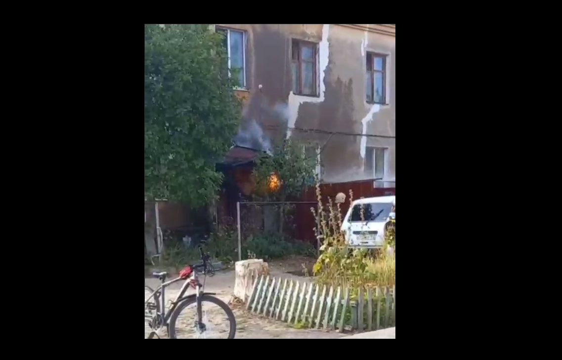 Хлопок газа стал причиной пожара в жилом доме в Дзержинске