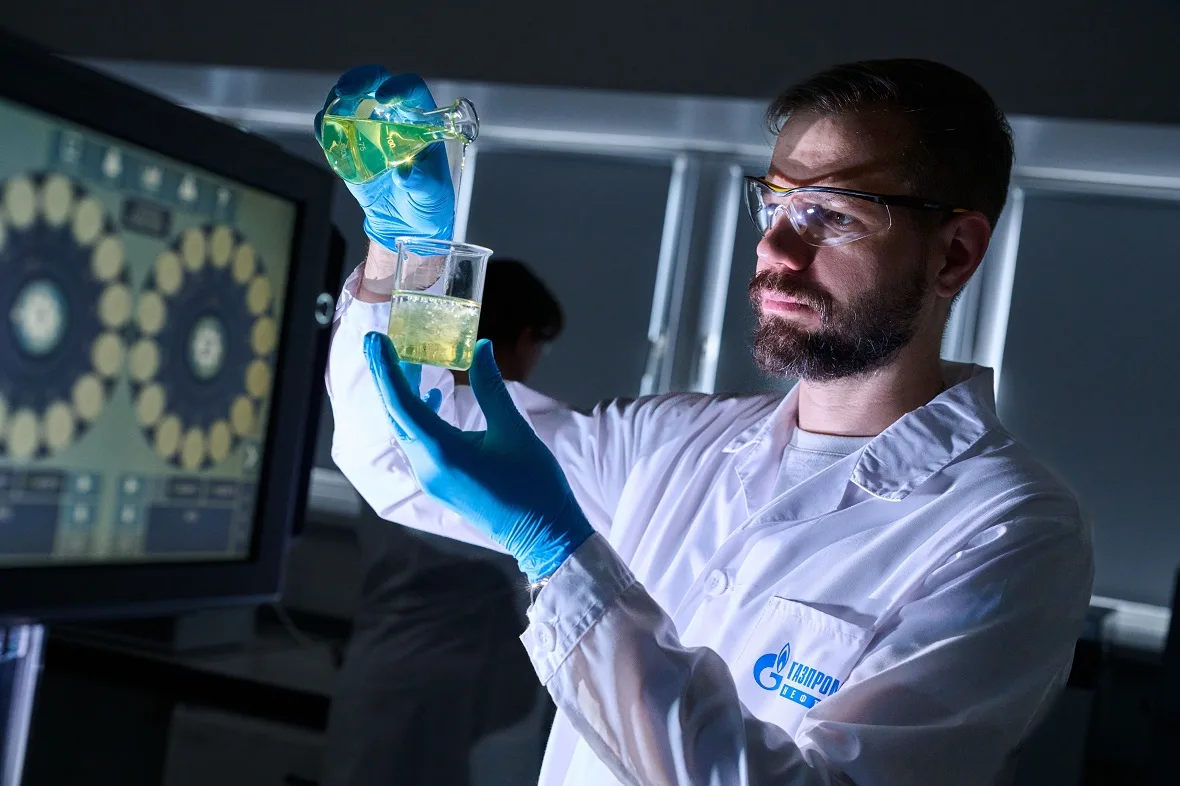 Виктор Молодцов