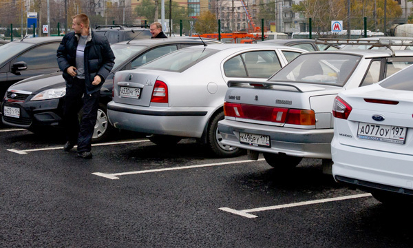 Плоскостные парковки оснастят системой распознавания номеров