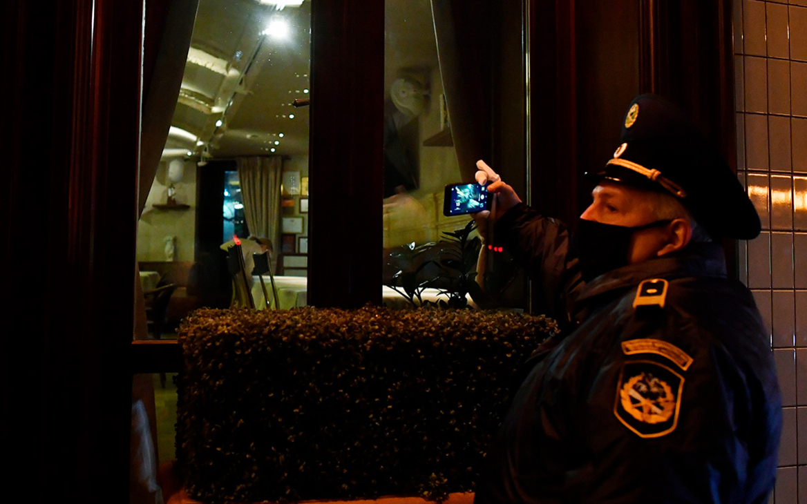 Власти Москвы продлили запрет на работу кафе и ресторанов в ночное время