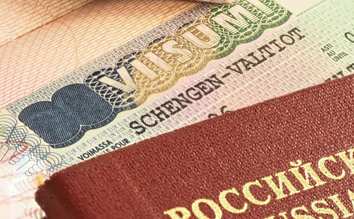 МИД заявил о невыполнимых визовых требованиях к российским туристам в ЕС"/>













