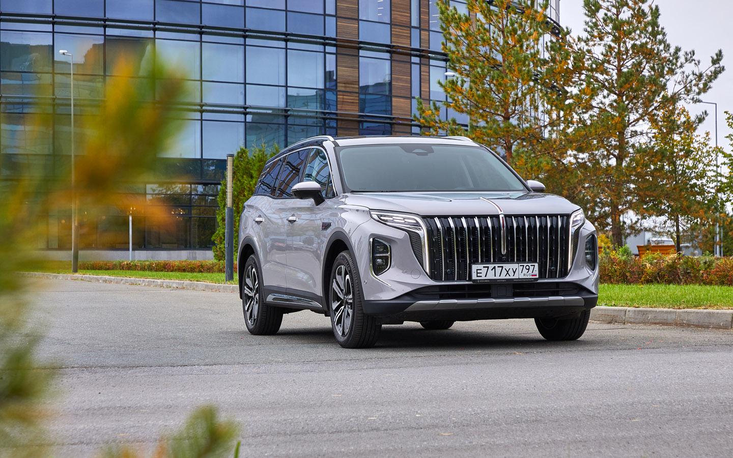Премиум с вопросом. Тест-драйв флагманского кроссовера Hongqi HS7