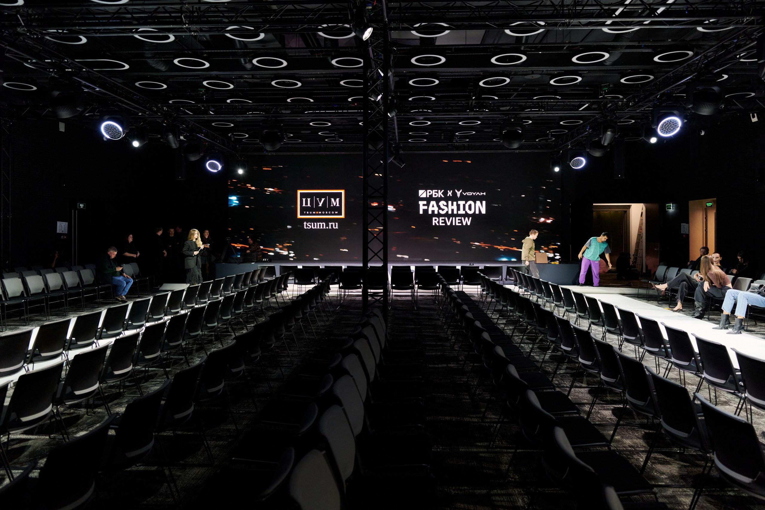 Репетиция показа TSUM Fashion Show в рамках проекта РБК x VOYAH Fashion Review