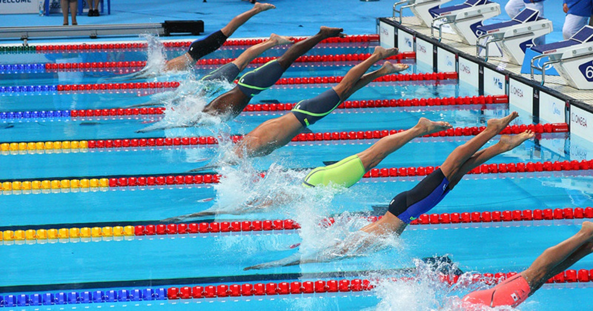 Do water sports. Водные виды спорта. Плавание вид спорта. Олимпийские соревнования по плаванию. Плавание Олимпийский вид спорта.