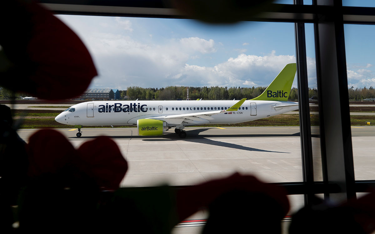Латвийская авиакомпания объяснила отказ от полетов над Белоруссией