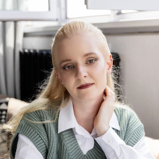 Эллина Зуева