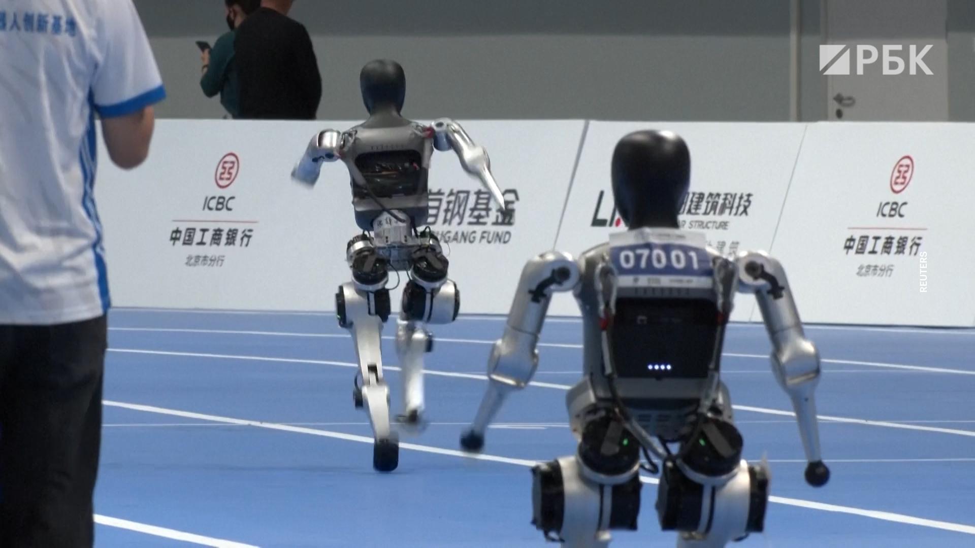 Роботы съехались в Китай посоревноваться в атлетике и пинг-понге. Видео