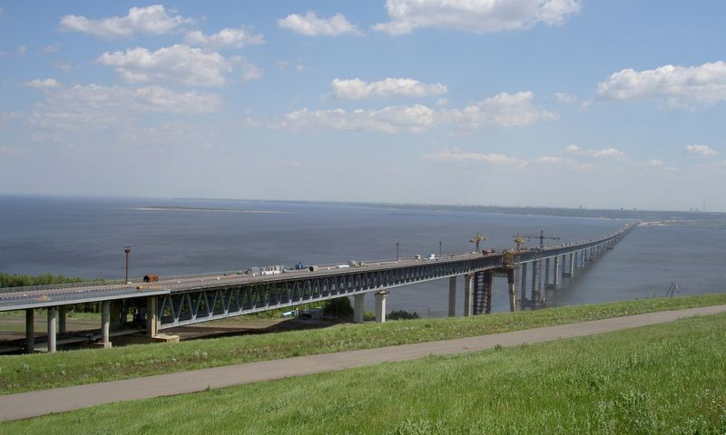 В Ульяновске открылся 13-километровый мост через Волгу