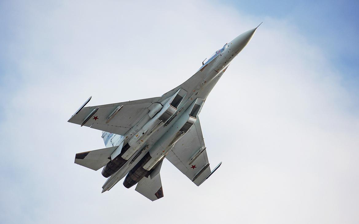 Россия подняла в воздух Cу-27 из-за самолета НАТО над Балтикой