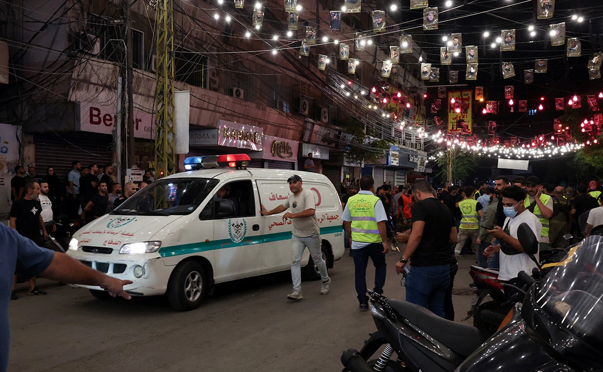 Mohamed Azakir / Reuters