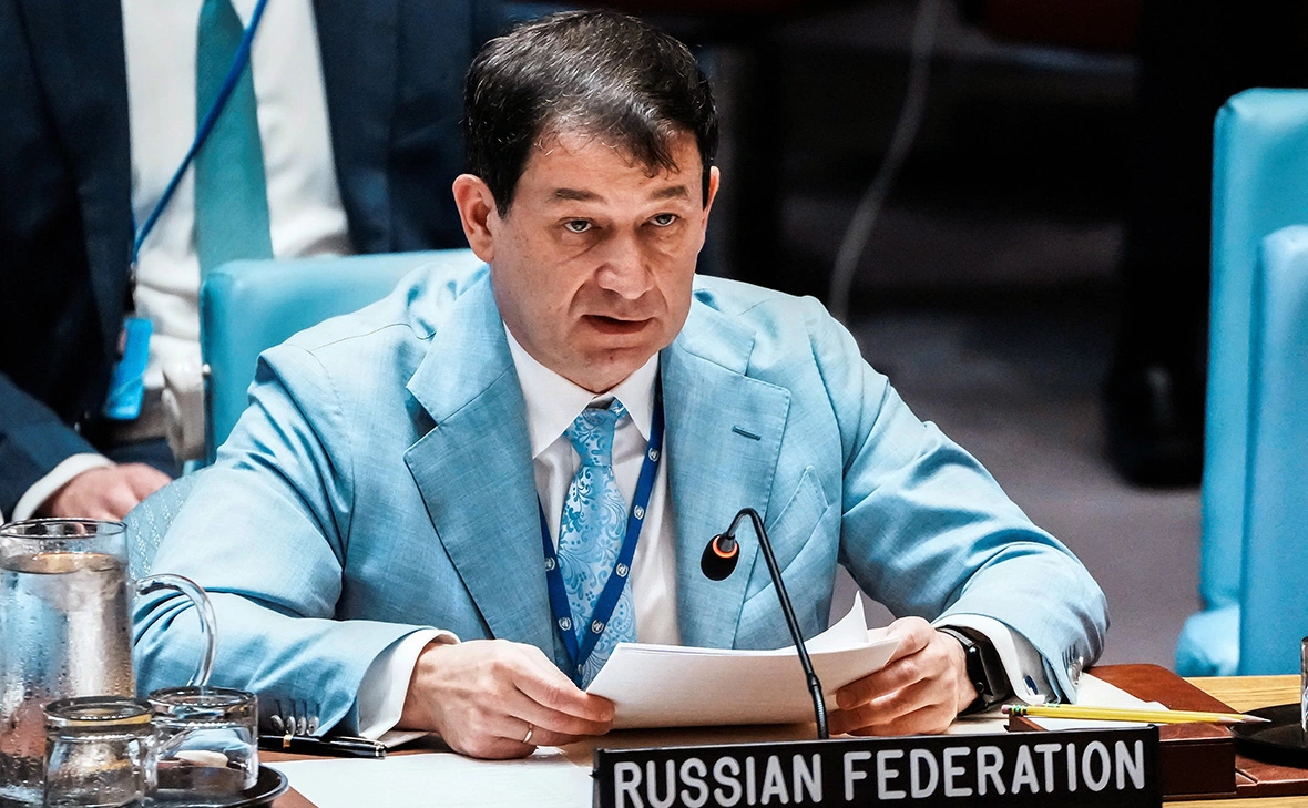 Eduardo Munoz / Reuters