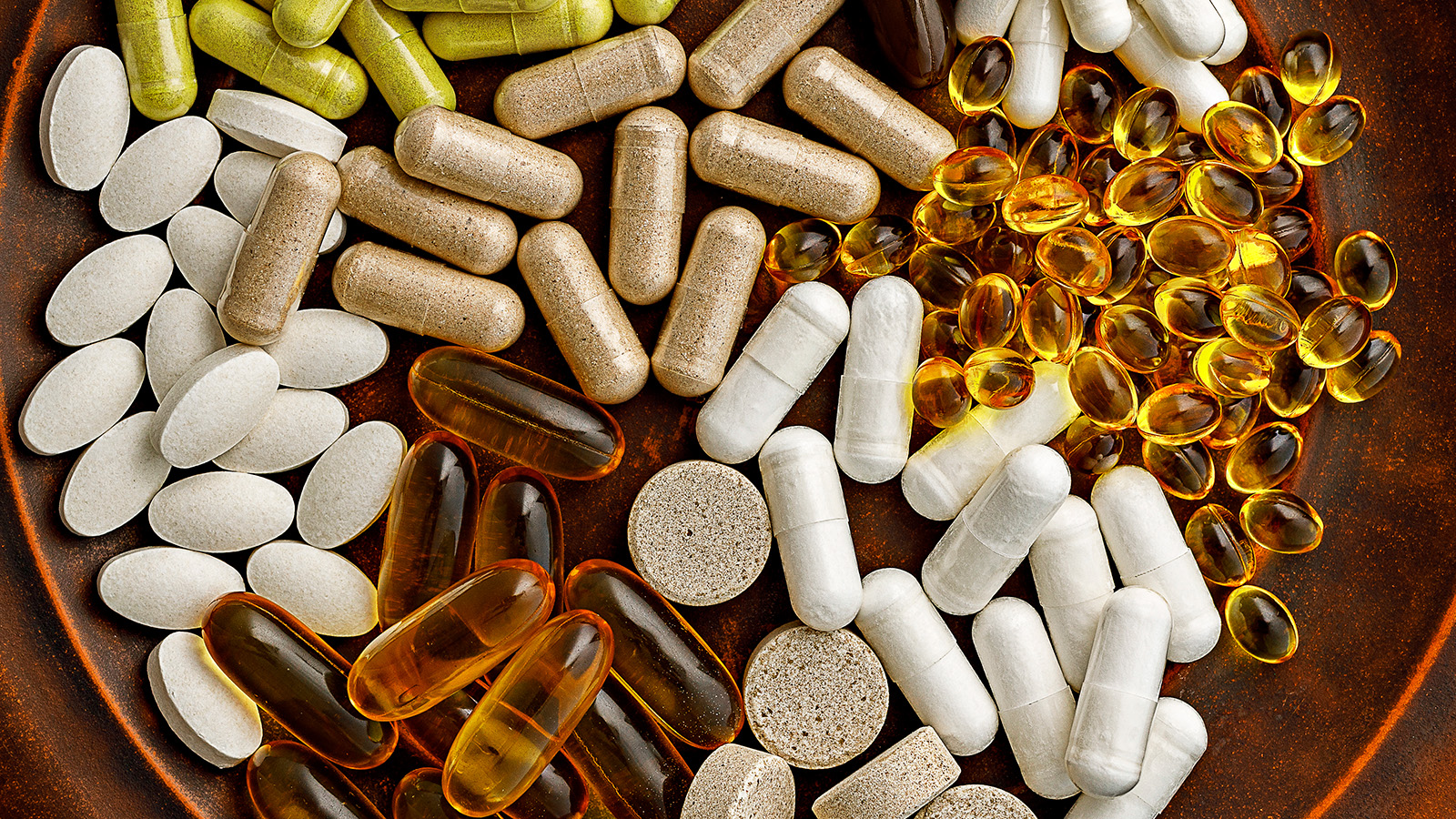 Роспотребнадзор подготовил основания для ограничения продажи БАДов