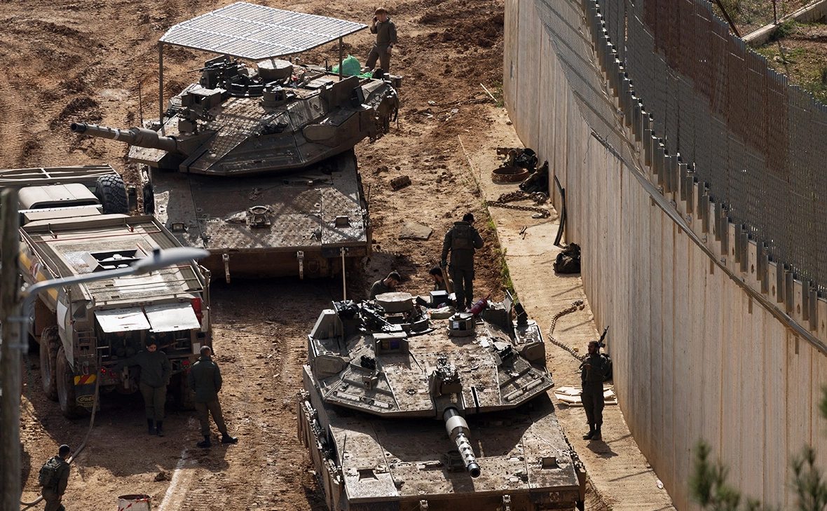 Amir Levy / Getty Images