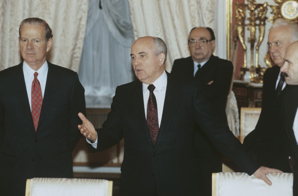 Депутаты просят возбудить против Горбачева дело за распад СССР