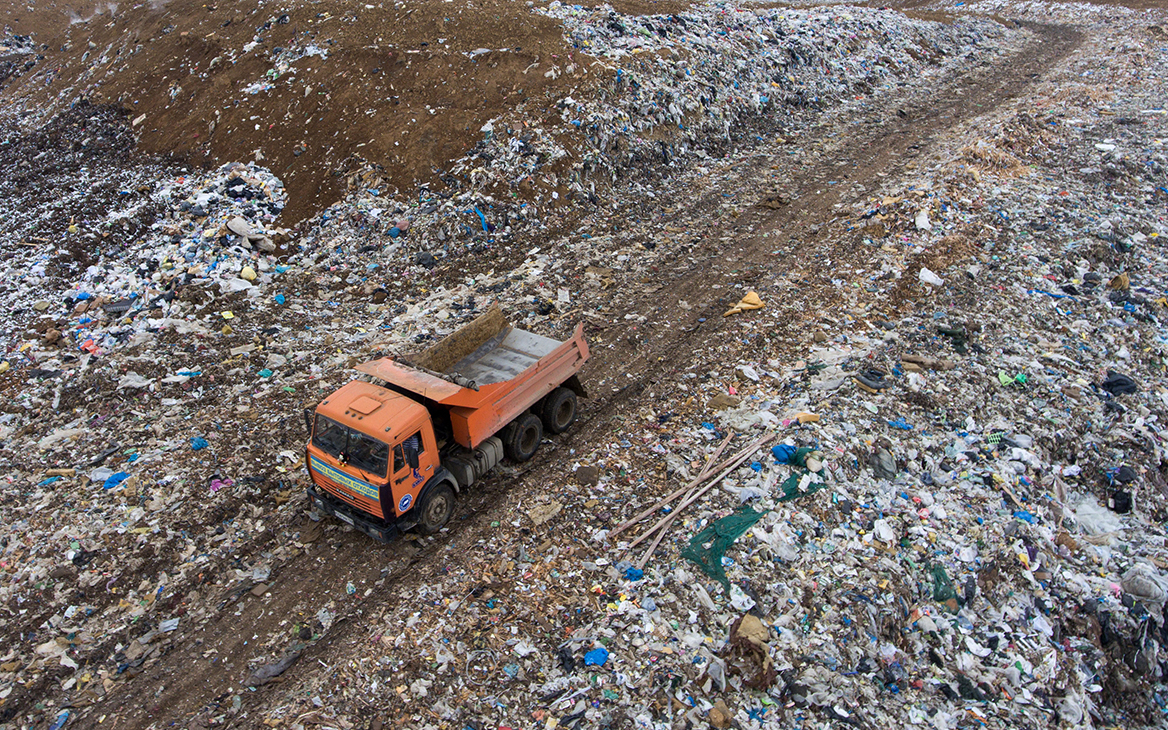 Власти Подмосковья закрыли мусорный полигон в Коломне