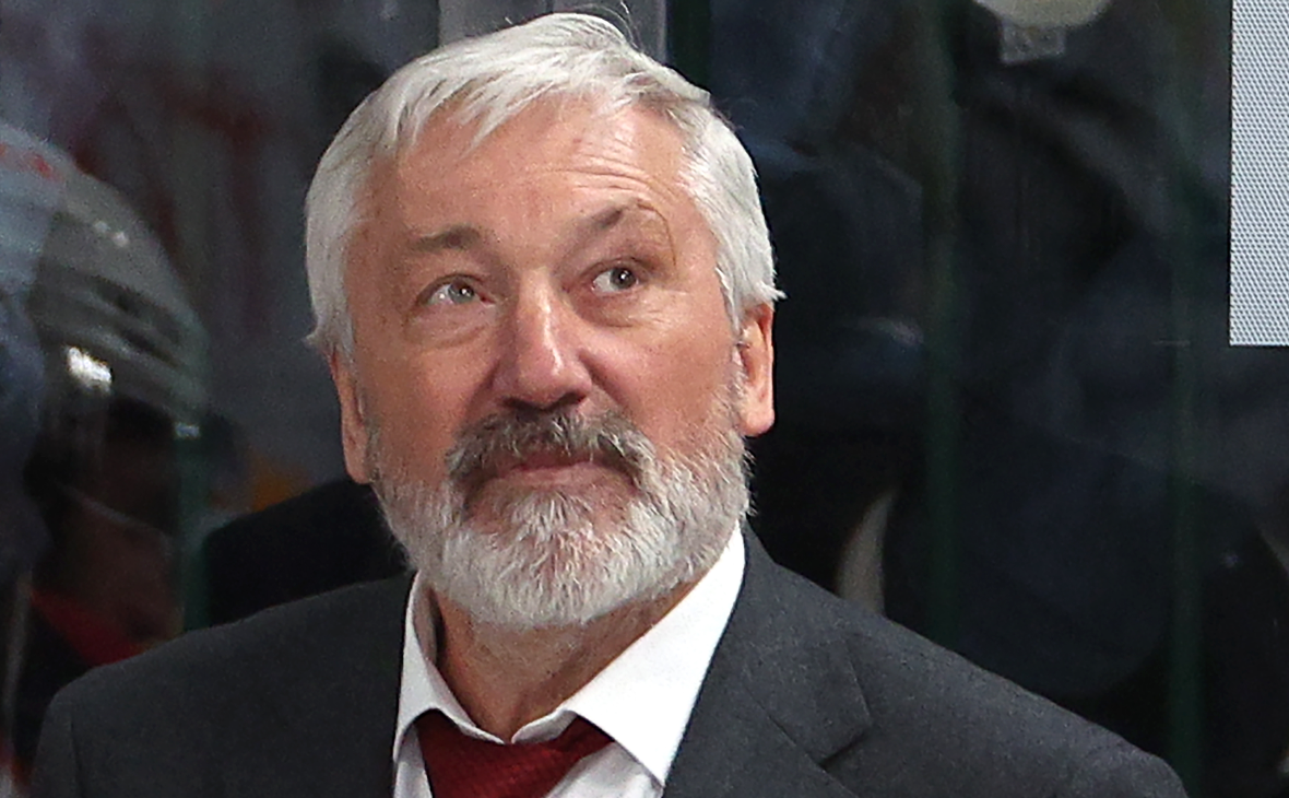 Уволенный из Авангарда по ходу плей-офф тренер возглавил аутсайдера КХЛ