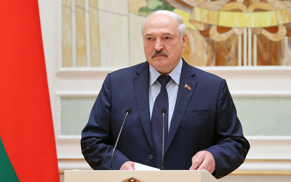 Лукашенко заявил о попытке подрыва в Белоруссии узла связи ВМФ России