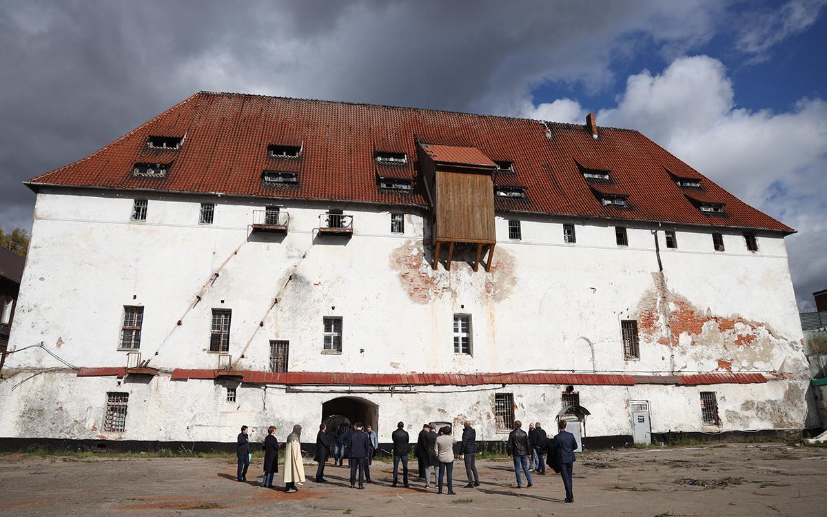 Замок Тапиау в Гвардейске Калининградской области