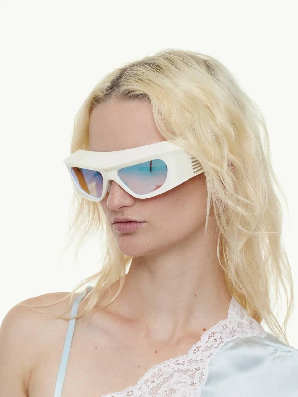 Очки Gentle Monster x Coperni из личного архива Ольги Карпуть