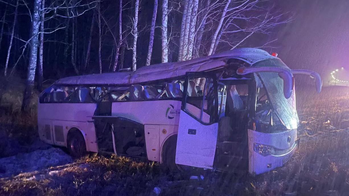 В Челябинской области 13 человек пострадали в ДТП с автобусом