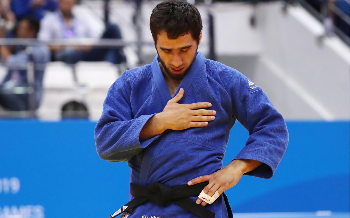 Российского олимпийского чемпиона по дзюдо отстранили за флаг Палестины