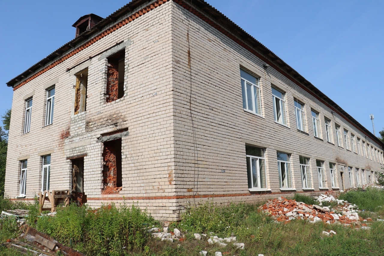 Под Вологдой бывший детдом перестраивают в жилое здание