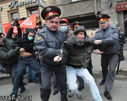В Петербурге на первомайском митинге задержаны 50 человек