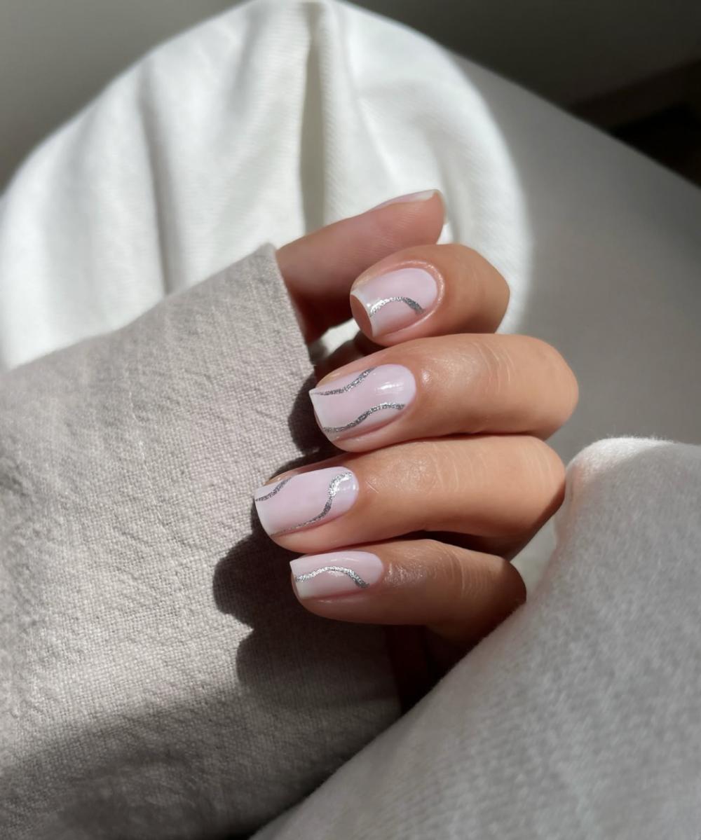 Тонкие металлические акценты