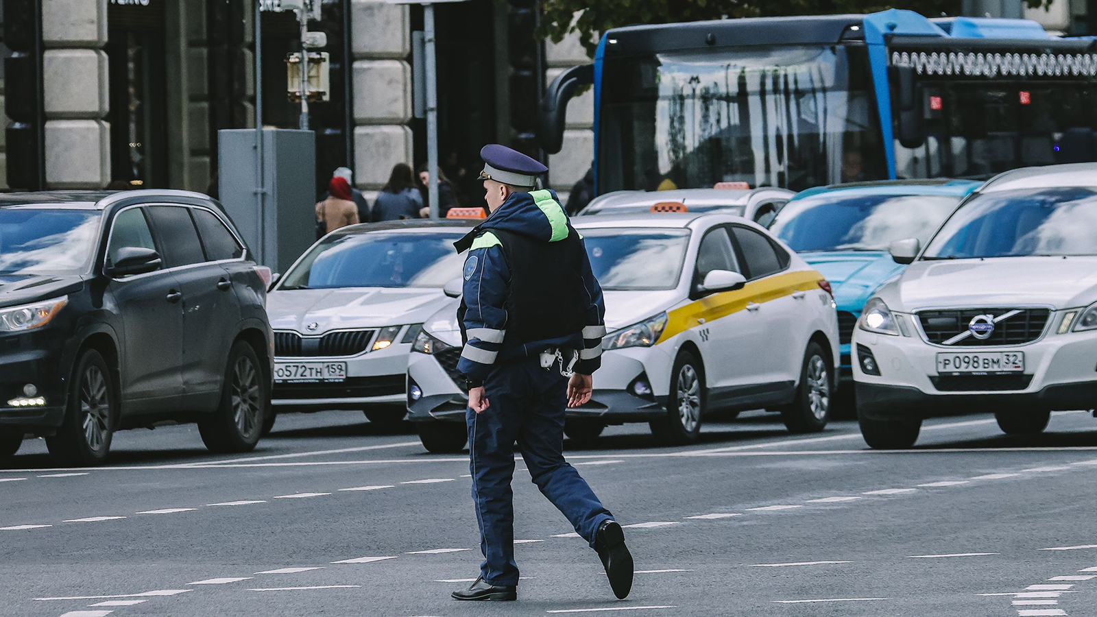 В России предложили наказывать автоинспекторов за незаконные штрафы
