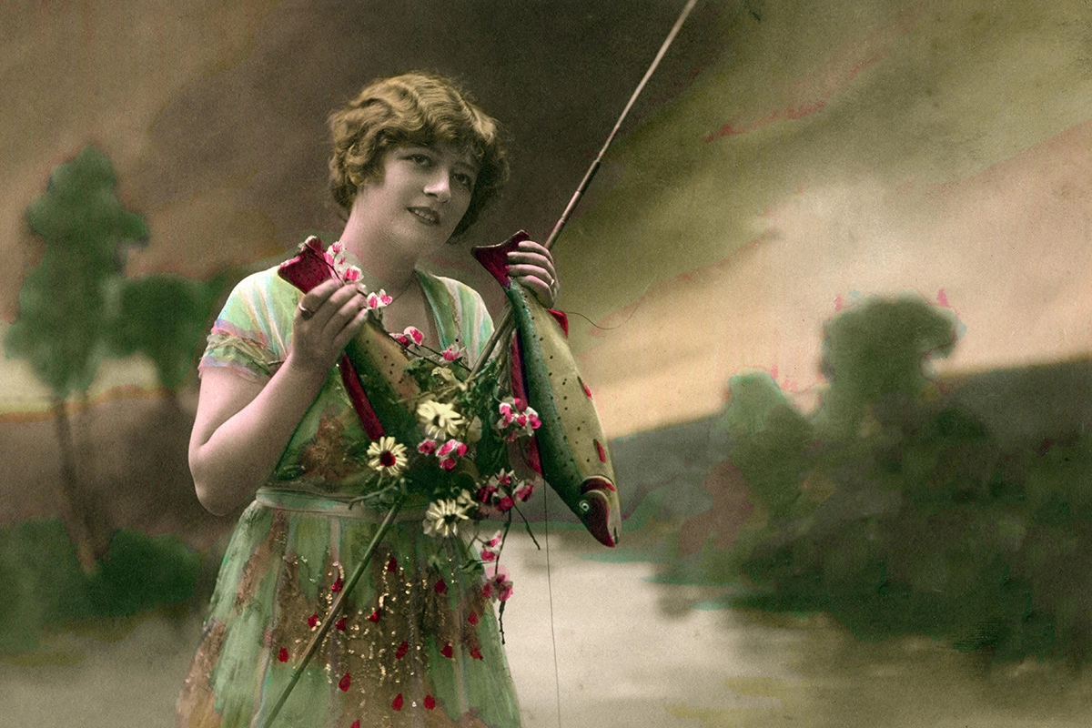 Открытка с рыбой к 1 апреля