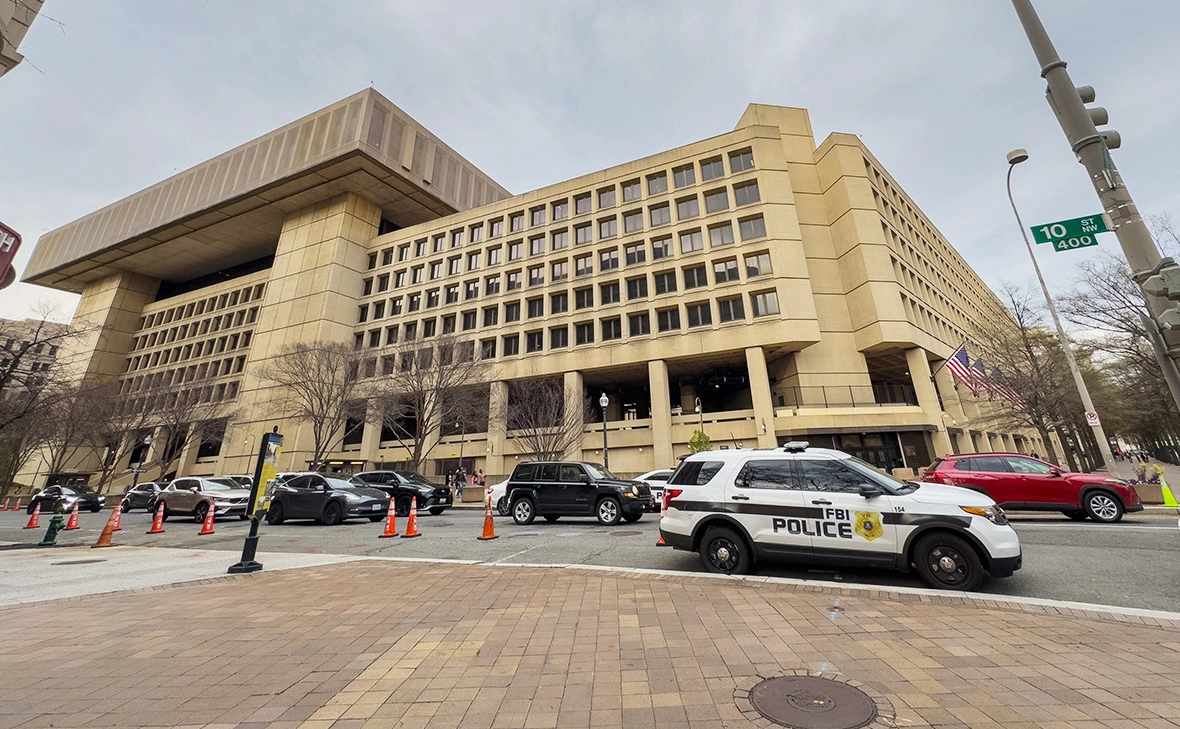 TMP - An Instant of Time / Shutterstock