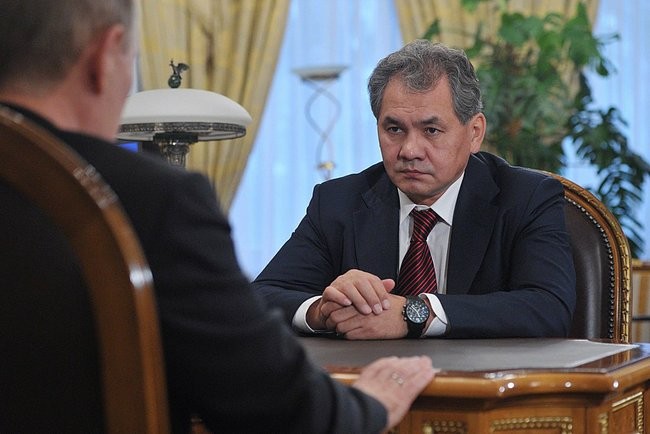 Анатолий Сердюков отправлен в отставку из-за коррупционного скандала