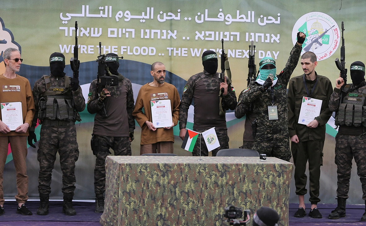 Hatem Khaled / Reuters