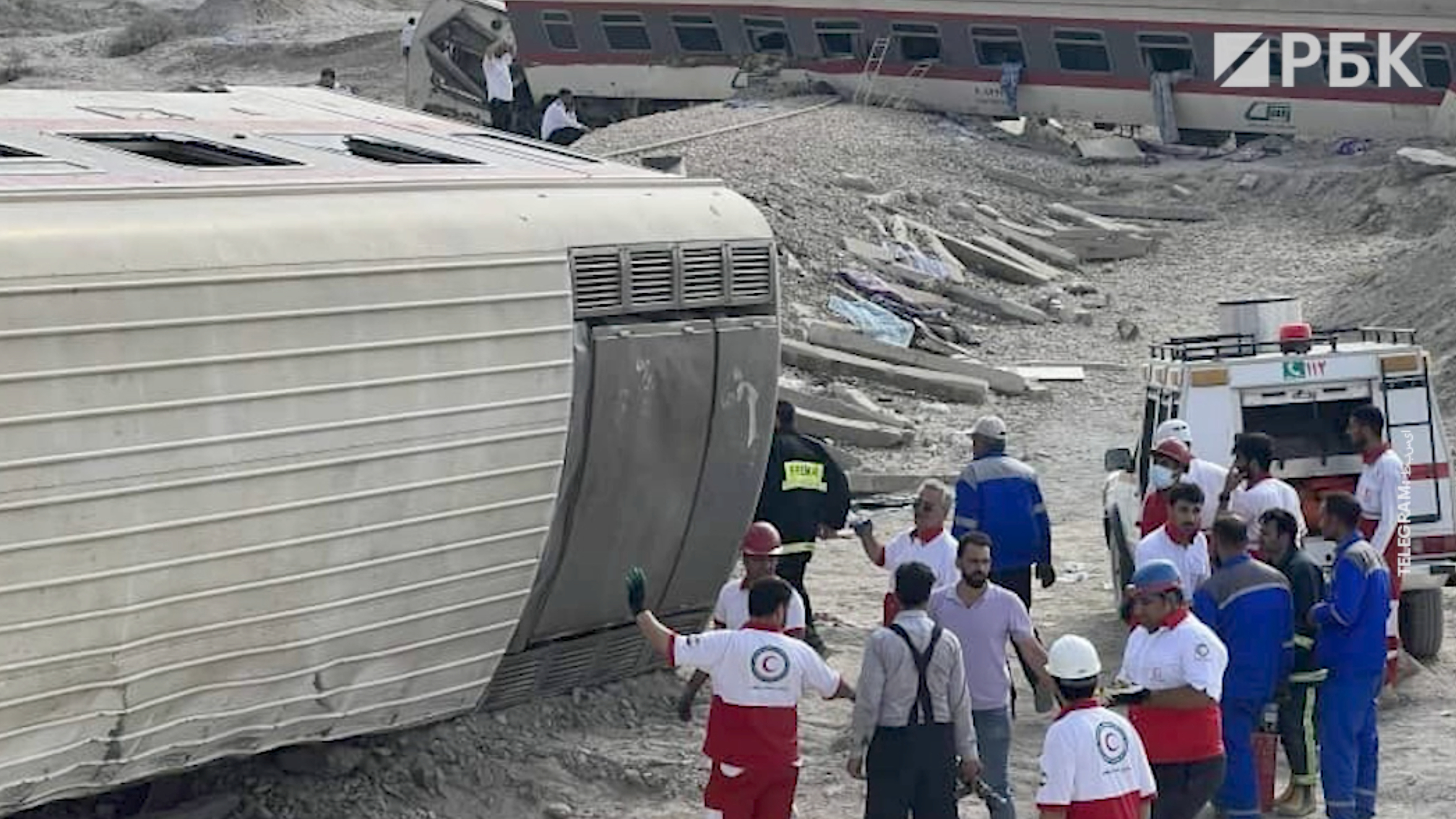В Иране при сходе поезда с рельсов погибли не менее 13 человек