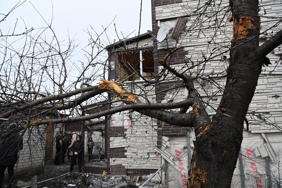 Также повреждения выявили в двух частных домах в селе Шагаровка Белгородского района. Повреждена одна машина.