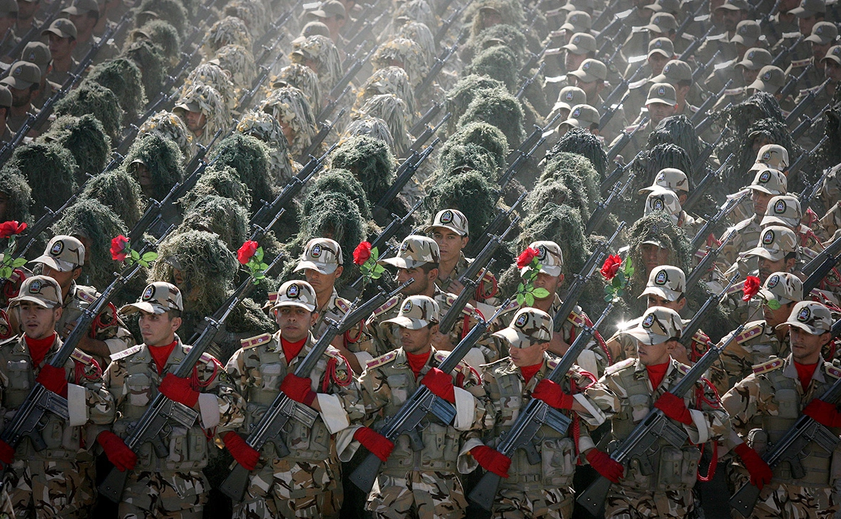 x99 / Global Look Press